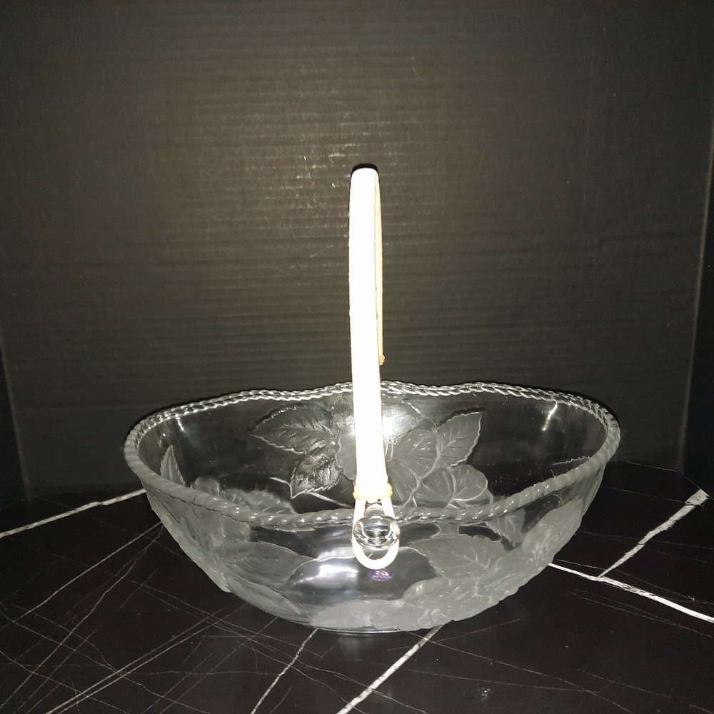 Vintage bamboo handled Aderia glass bowl